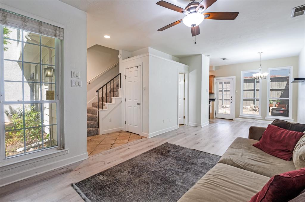 4132 Cole Avenue 102