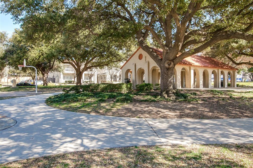 Studio Condo 11 - Residential