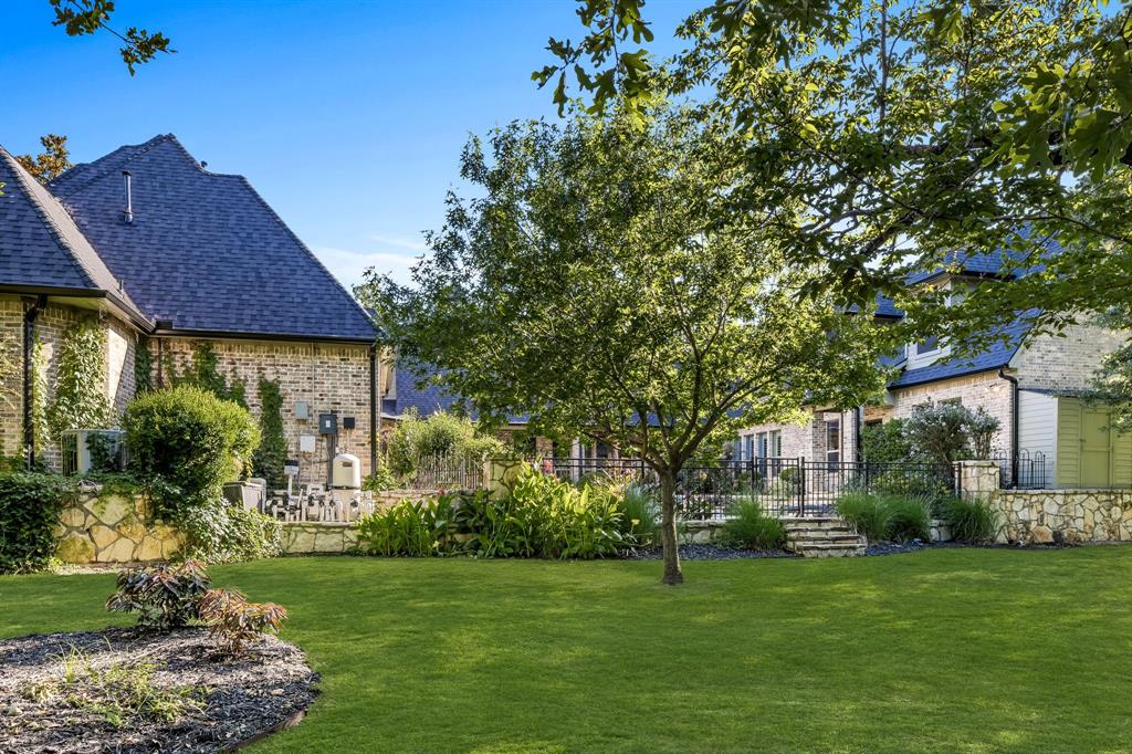 The Estates at Tour 18 - Residential