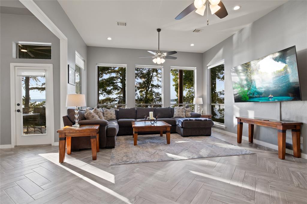 Thunderbird Point - Residential