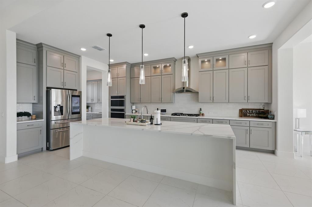 10001 Winslow Drive