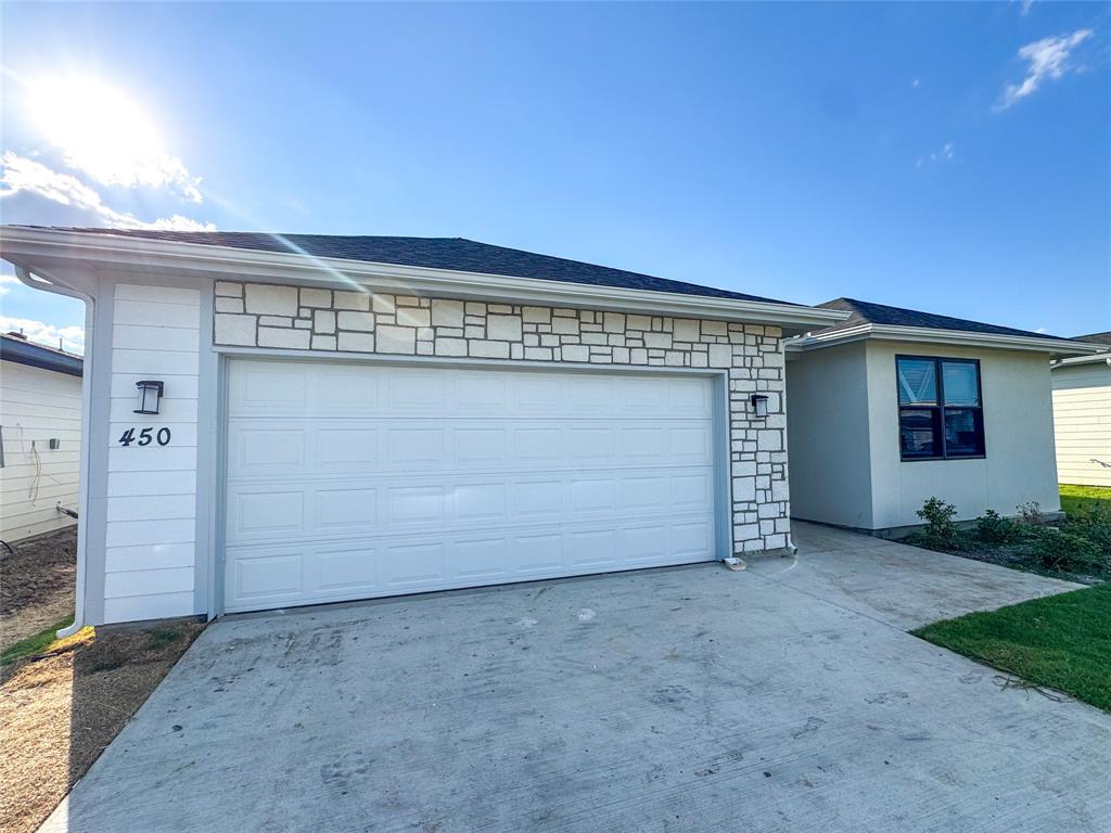 S2028 AEROBIC LANE - Residential Lease