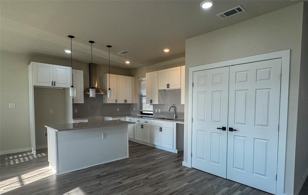 S2028 AEROBIC LANE - Residential Lease