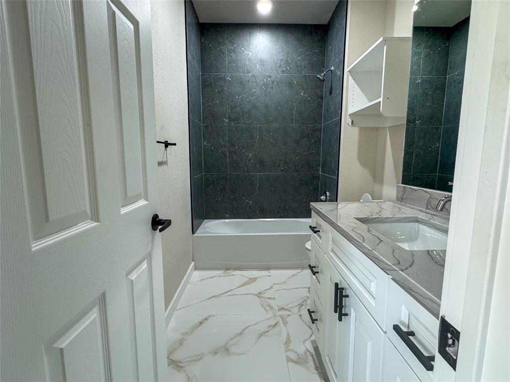 S2028 AEROBIC LANE - Residential Lease