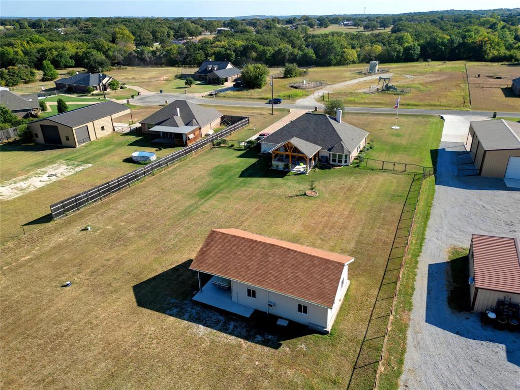 Springtown, Texas 76082, United States, 4 Bedrooms Bedrooms, ,2 BathroomsBathrooms,Residential,Active,231944