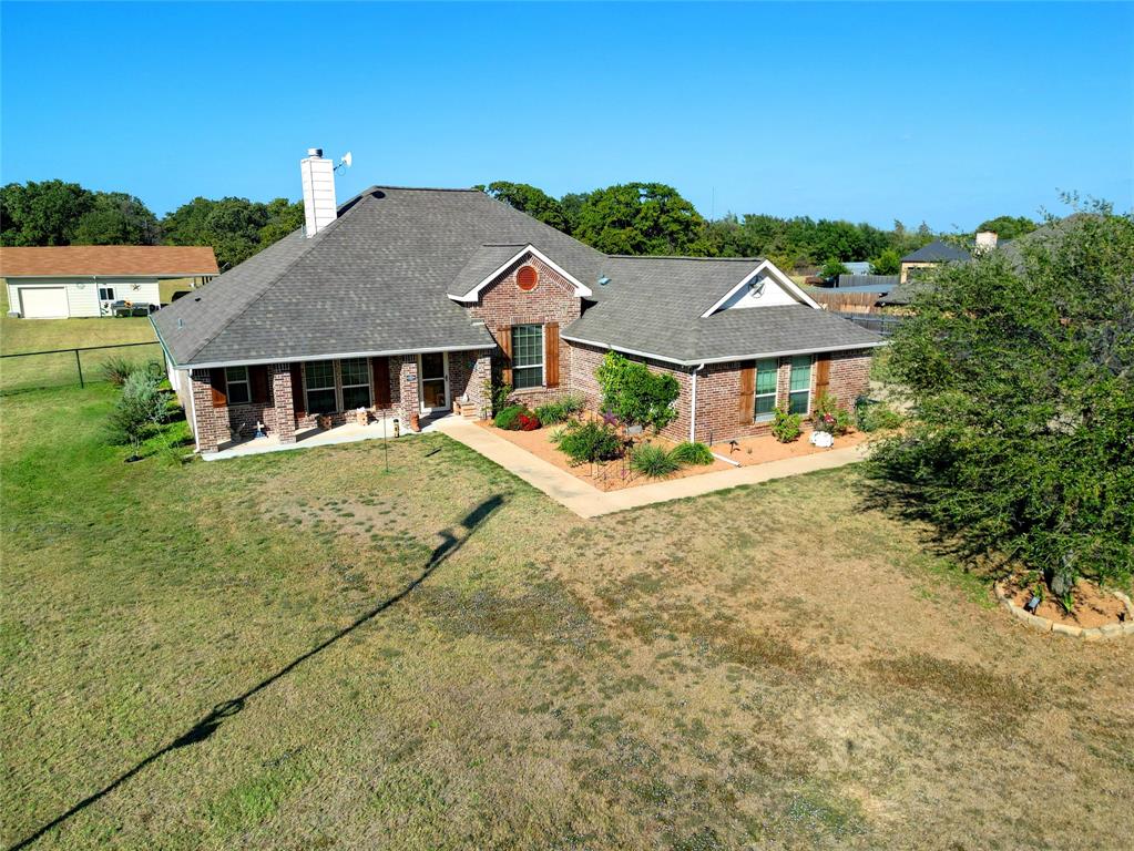 Springtown, Texas 76082, United States, 4 Bedrooms Bedrooms, ,2 BathroomsBathrooms,Residential,Active,231944