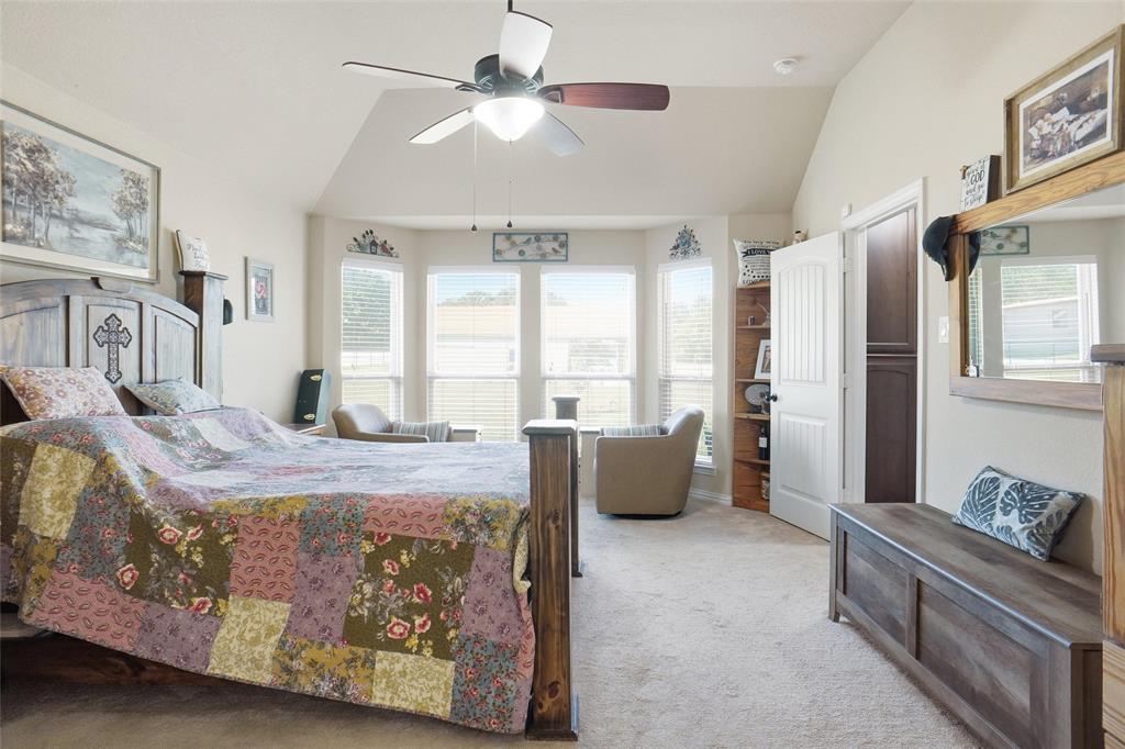 Springtown, Texas 76082, United States, 4 Bedrooms Bedrooms, ,2 BathroomsBathrooms,Residential,Active,231944