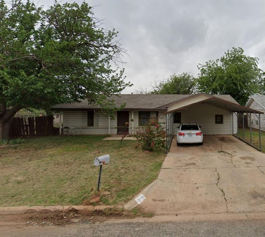 Adorable and updated 4 bedroom home! Living room and kitchen with open concept, large covered back patio, fenced backyard and so much more. Don't miss this one! It won't last long.