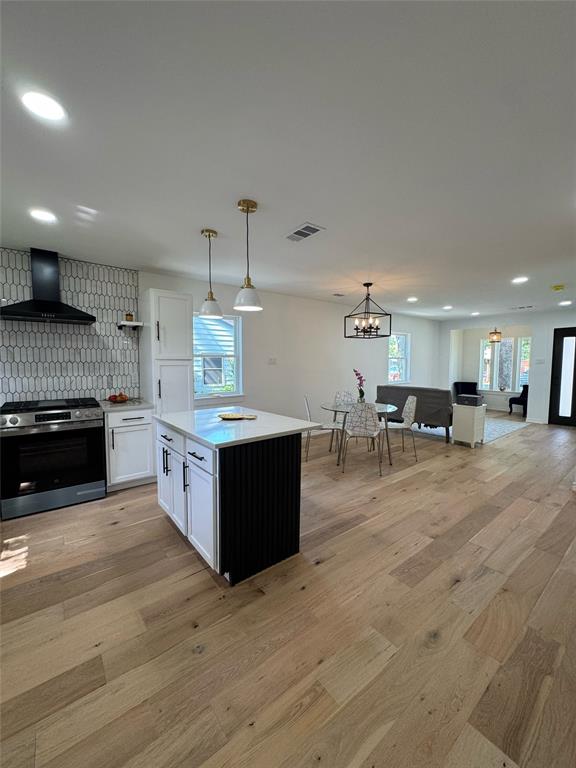 901 Rindie Street