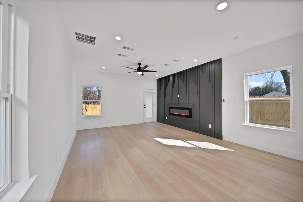 Ideal Annex - Residential