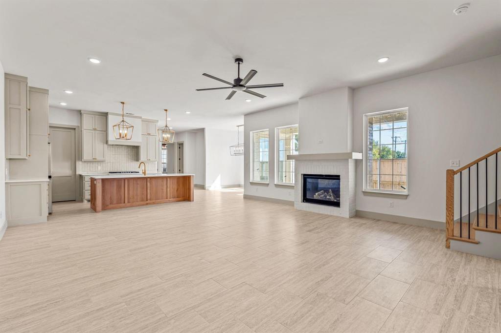 164 Hulen Circle