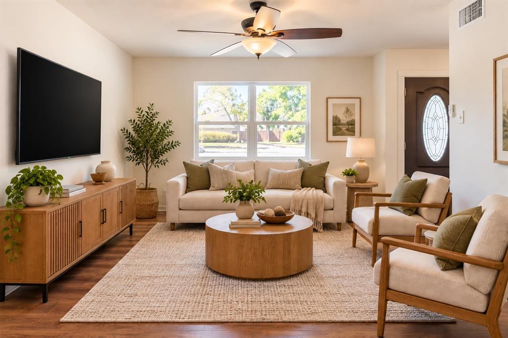 8708 Flicker Lane