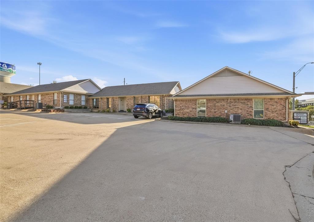 None - Commercial Lease