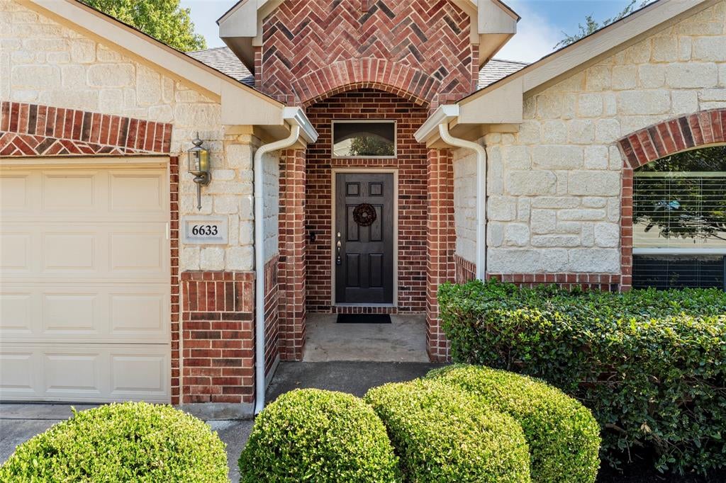 6633 Chalk River Drive