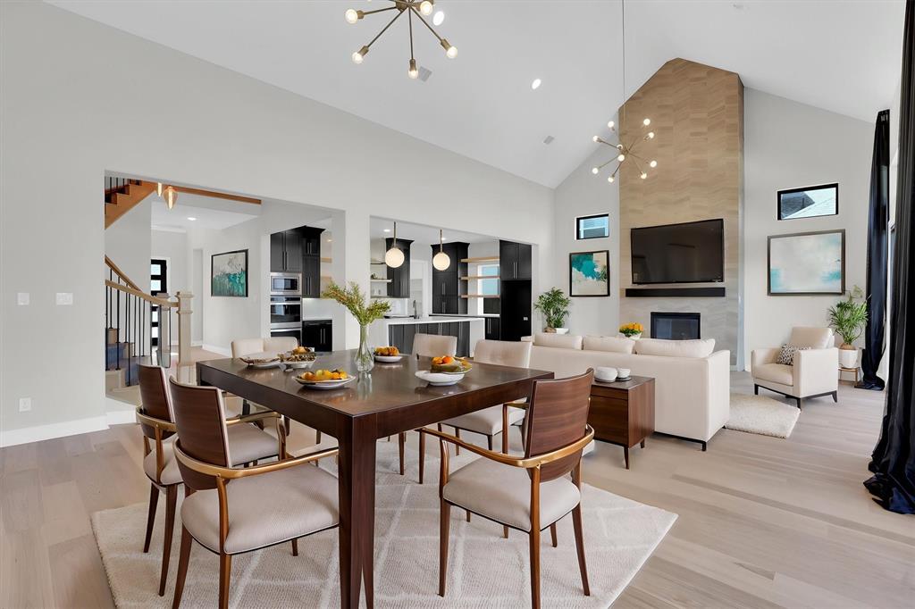 1719 Silver Marten Trail