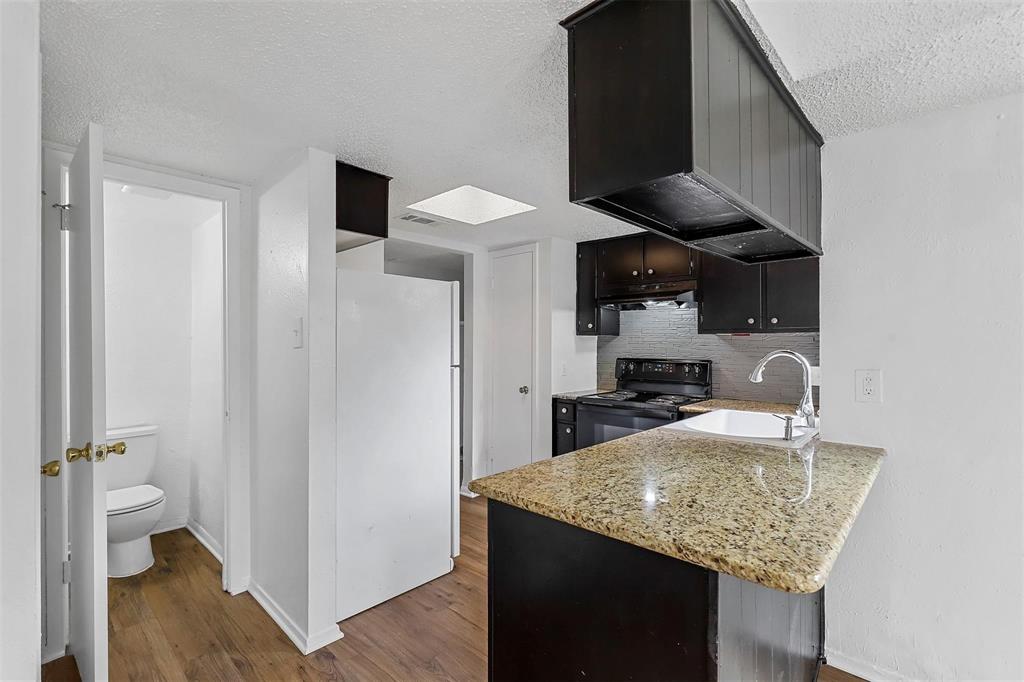 SAINT CLAIRE WOODS TOWNHOUSES - Residential Income