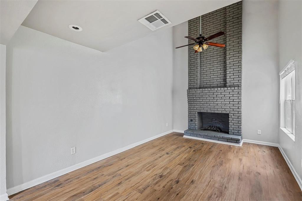SAINT CLAIRE WOODS TOWNHOUSES - Residential Income