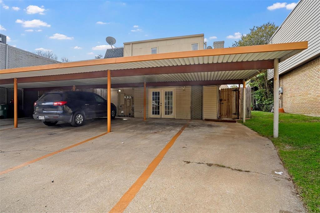 SAINT CLAIRE WOODS TOWNHOUSES - Residential Income