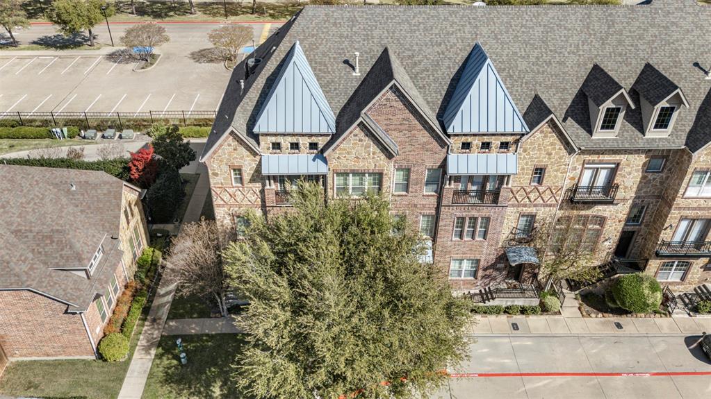 4021 Winsor Drive
