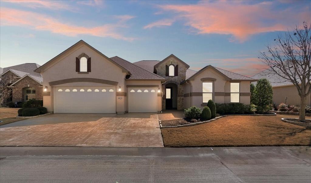 9525 Crestview Drive