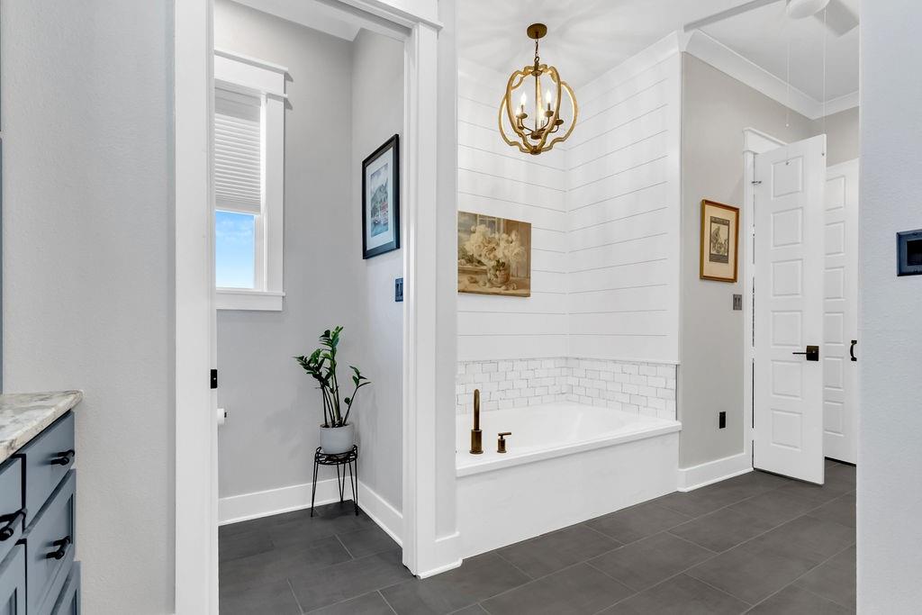 HIDEAWAY - Residential