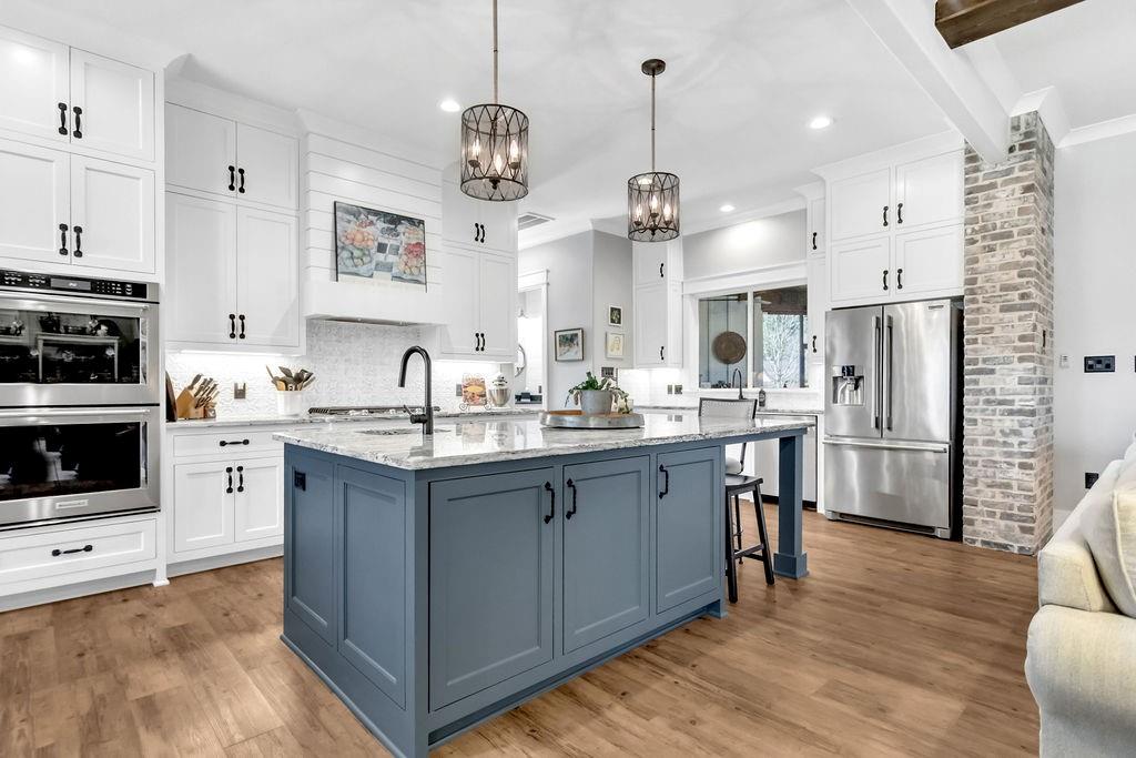 HIDEAWAY - Residential