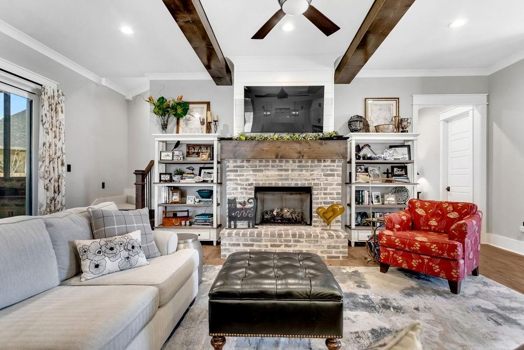 HIDEAWAY - Residential