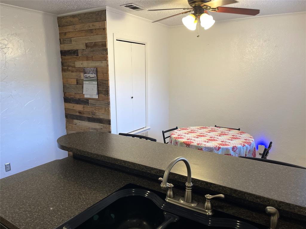 COUNTRY EAST ADDN - Residential