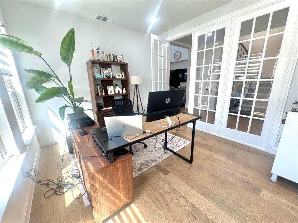 2500 Silver Leaf Drive