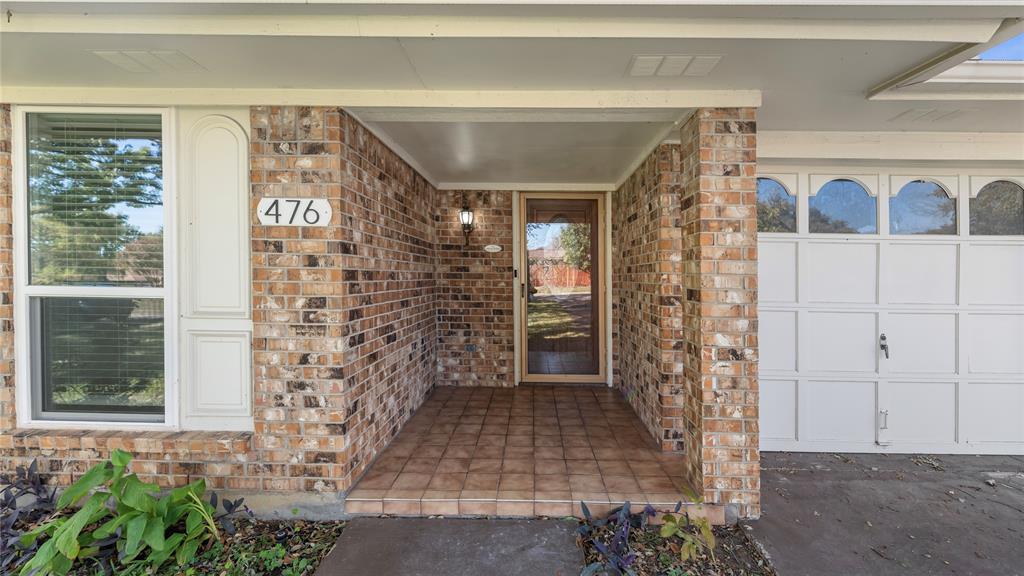 476 Meadowhill Drive