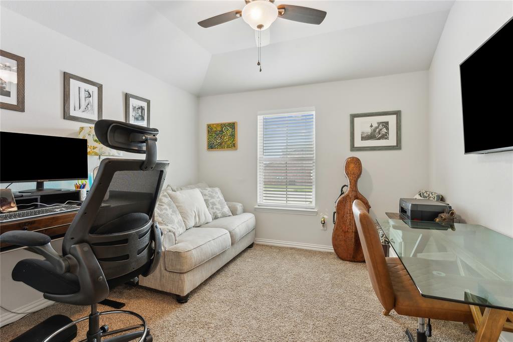 2404 Briarhurst Court