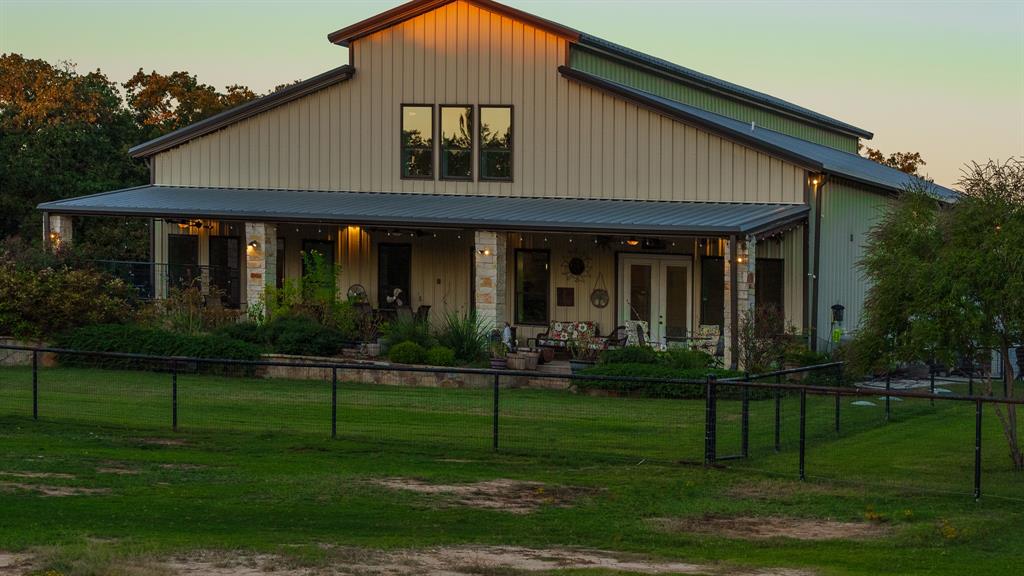 1639 Bloomfield Road