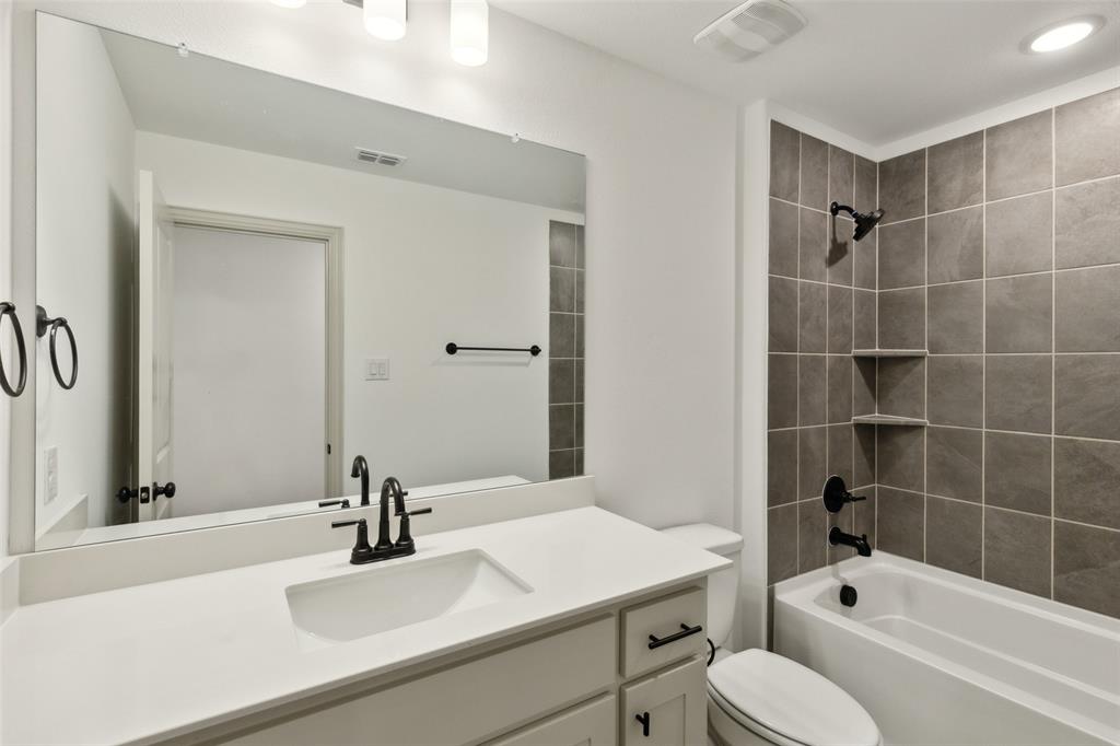 Lake Ridge Commons - Residential Lease