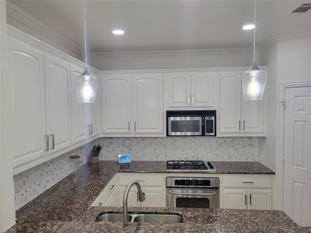 4263 Towne Lake Court