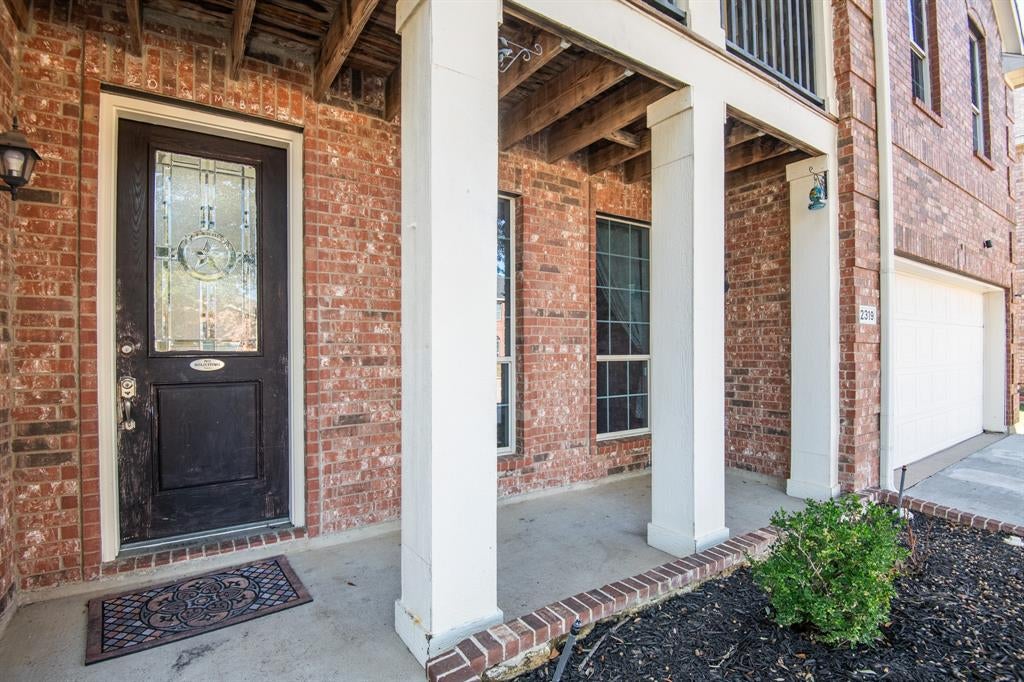 2319 Comanche Trail