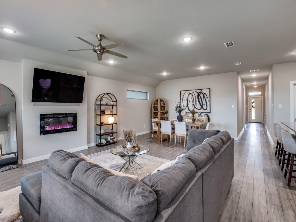 626 Congressional Avenue