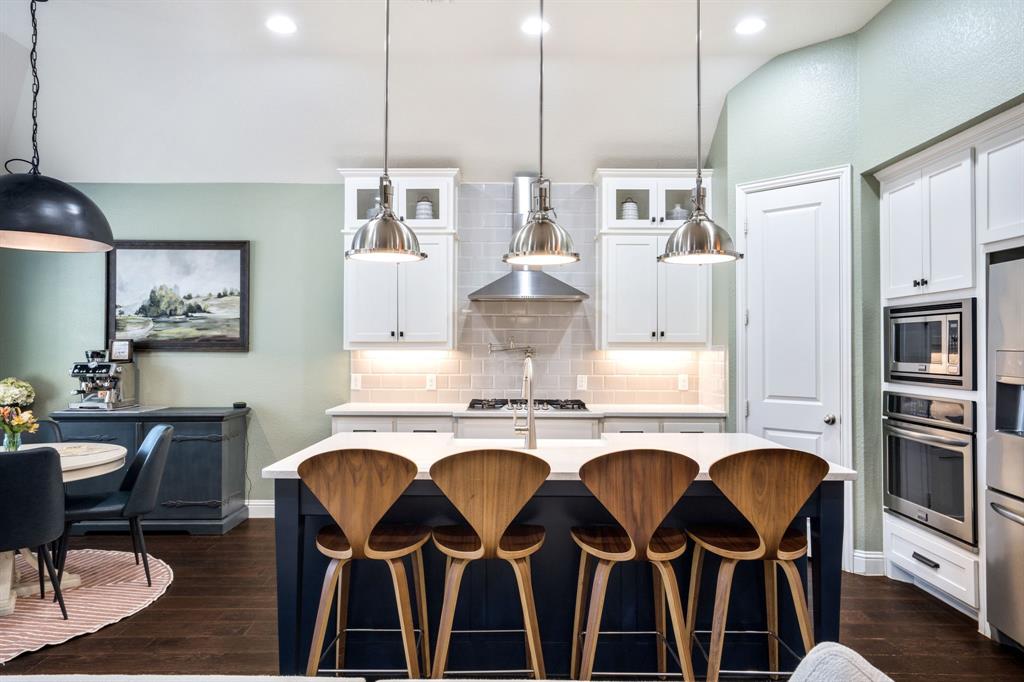 1501 SNOWDROP Drive