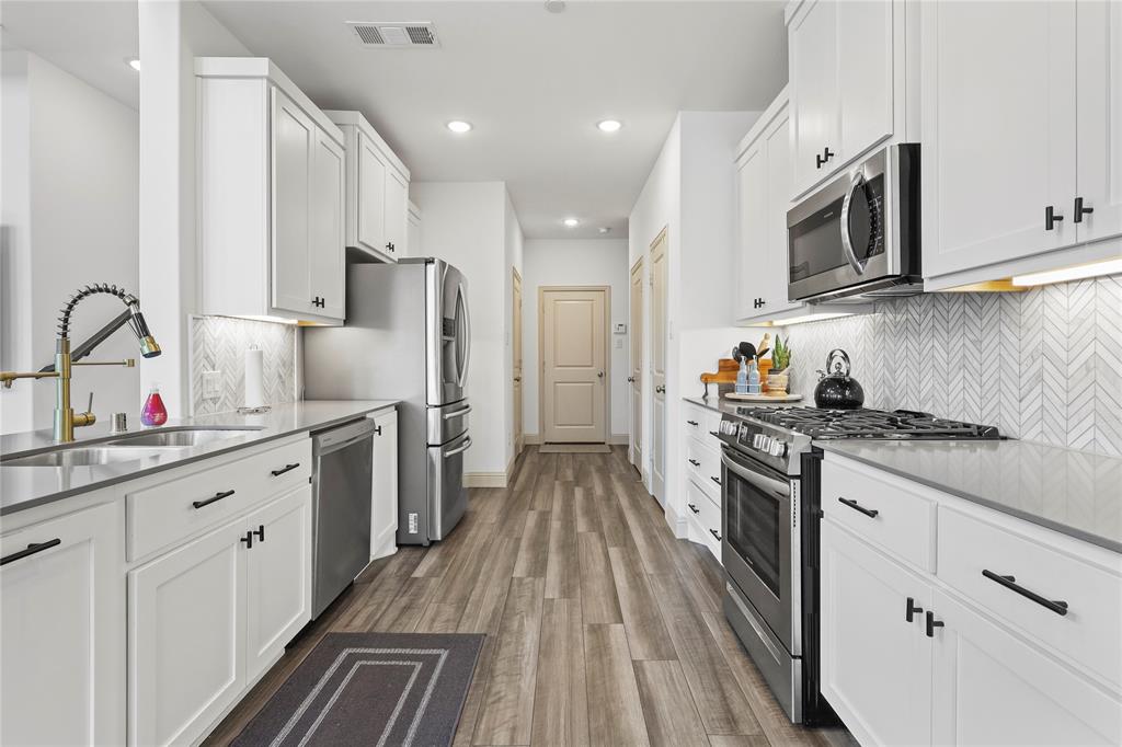 Village At Twin Creeks Ph Four - Residential