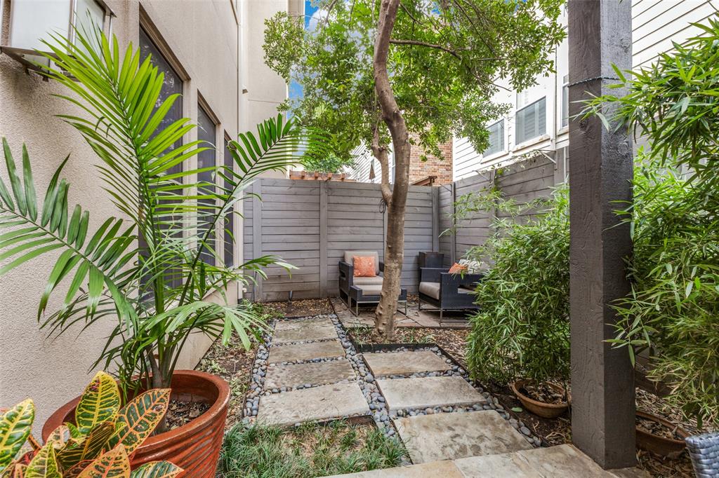 Bowser-Reagan 01 - Residential