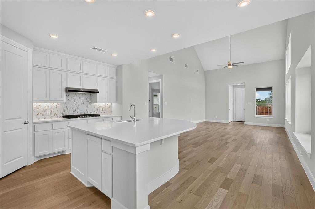 3909 Script Street