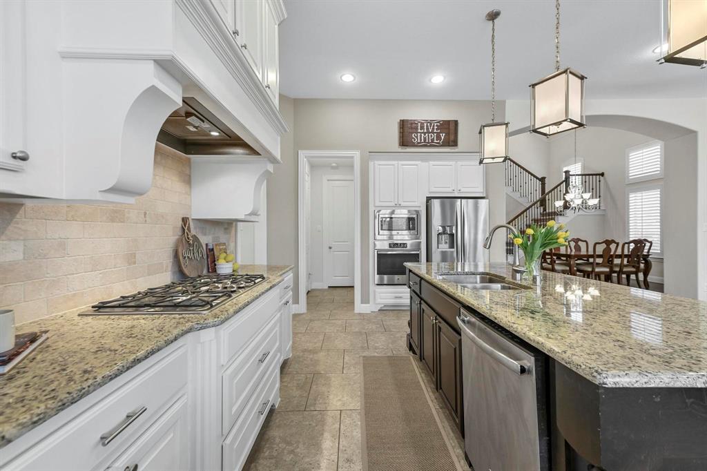 Flower Mound, Texas 76226, United States, 4 Bedrooms Bedrooms, ,4 BathroomsBathrooms,Residential,Active,93236