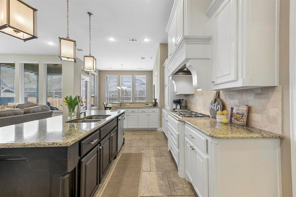 Flower Mound, Texas 76226, United States, 4 Bedrooms Bedrooms, ,4 BathroomsBathrooms,Residential,Active,93236