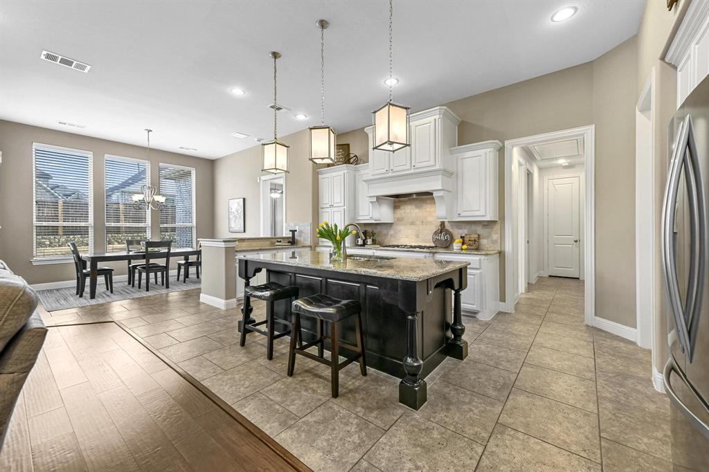 Flower Mound, Texas 76226, United States, 4 Bedrooms Bedrooms, ,4 BathroomsBathrooms,Residential,Active,93236