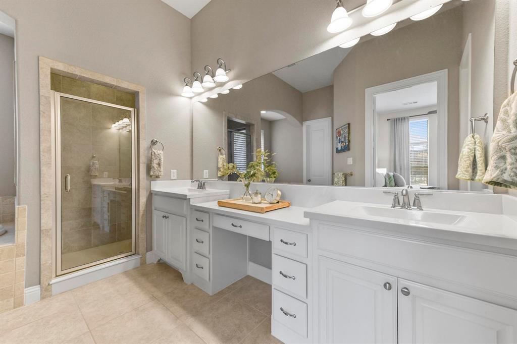 Flower Mound, Texas 76226, United States, 4 Bedrooms Bedrooms, ,4 BathroomsBathrooms,Residential,Active,93236