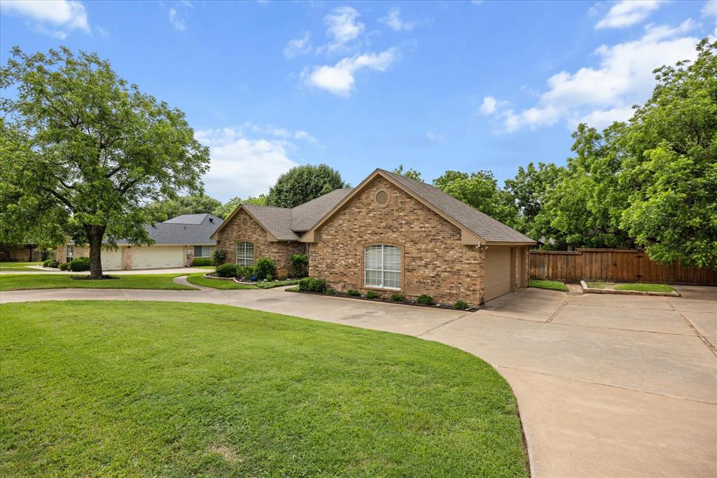9126 Hanging Moss Drive