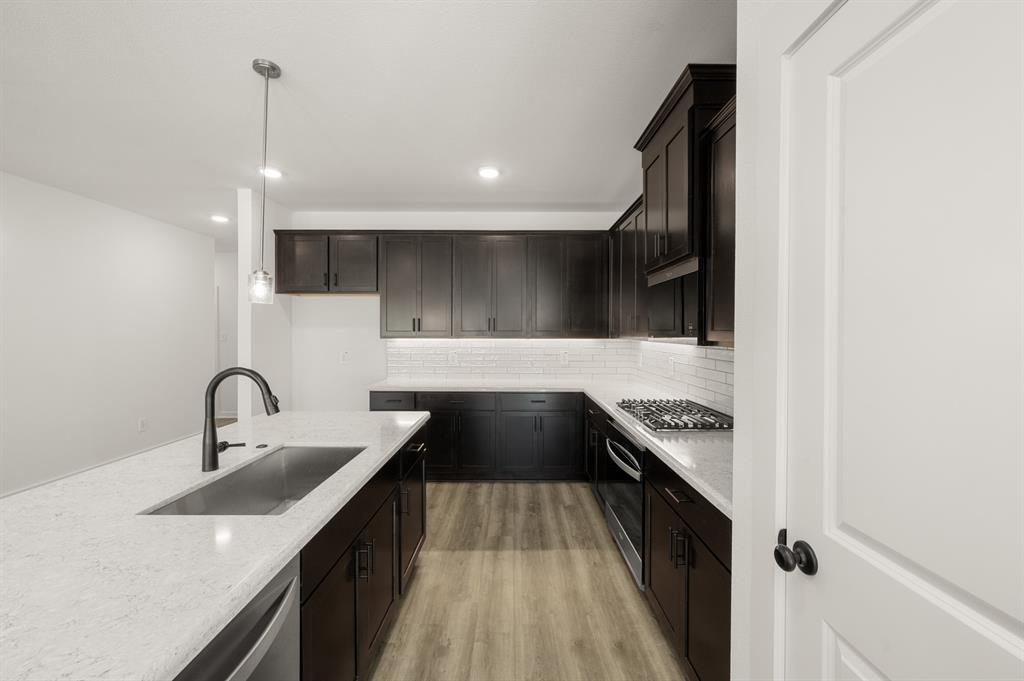 Country Hollow - Residential