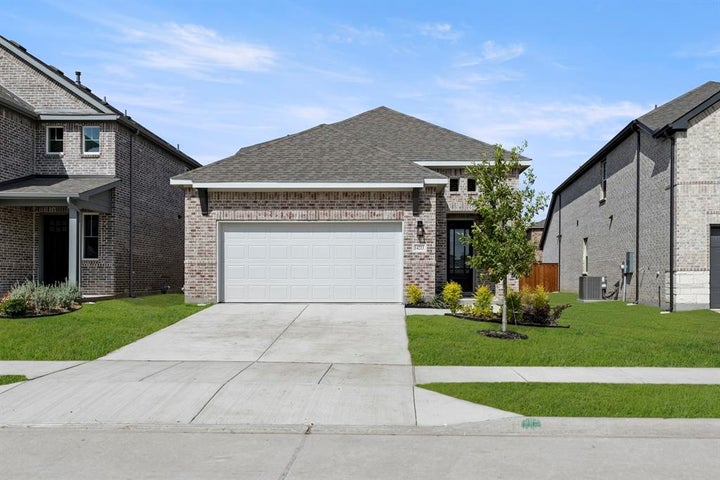 Photo 1 of 28 — 14213 Gallatin Street, Pilot Point, TX 76258