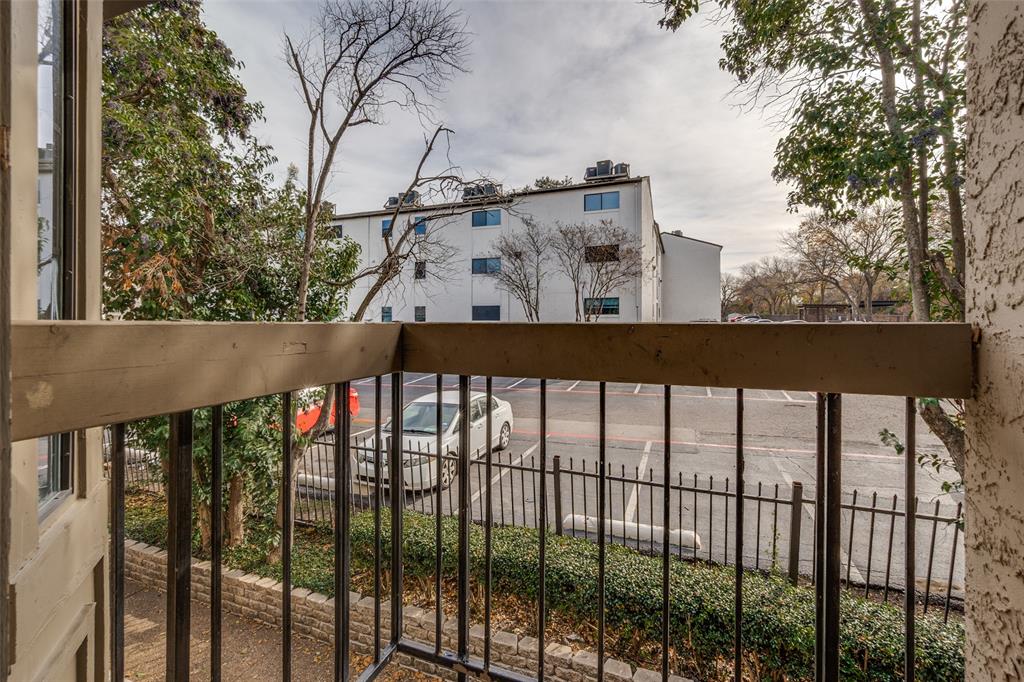 Hill On Park Lane Condo - Residential