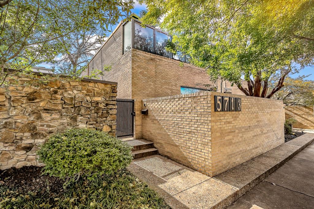 Chamberlain Arlington Heights 1st - Residential