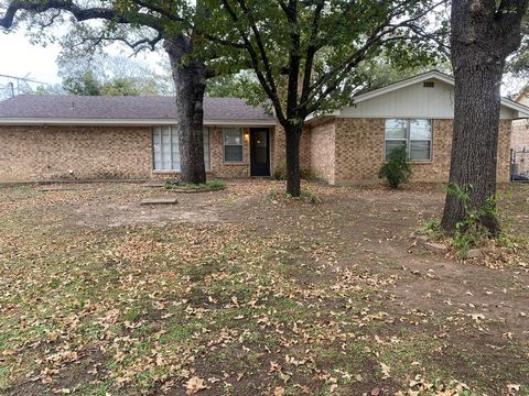 A home in Azle